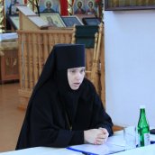 Круглый стол "Святоотеческие традиции и монашество наших дней"