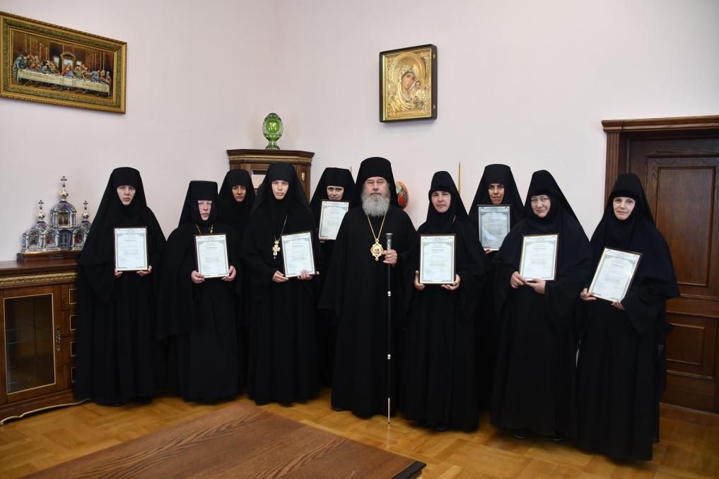 В Елецкой епархии состоялась церемония вручения свидетельств о прохождении богословских курсов для монашествующих