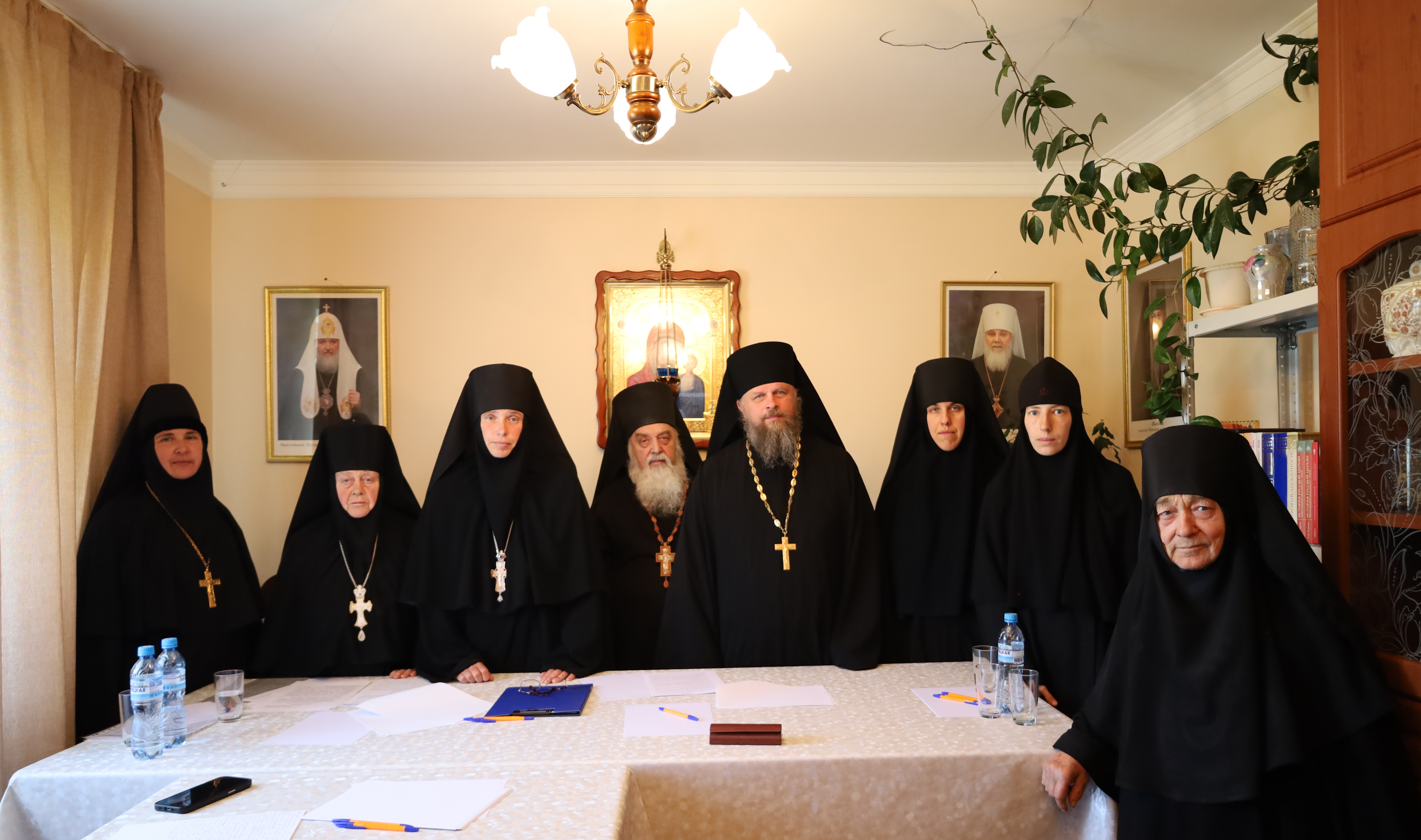 В Воронеже состоялся межъепархиальный круглый стол «Суть монашеского подвига в современном мире»  