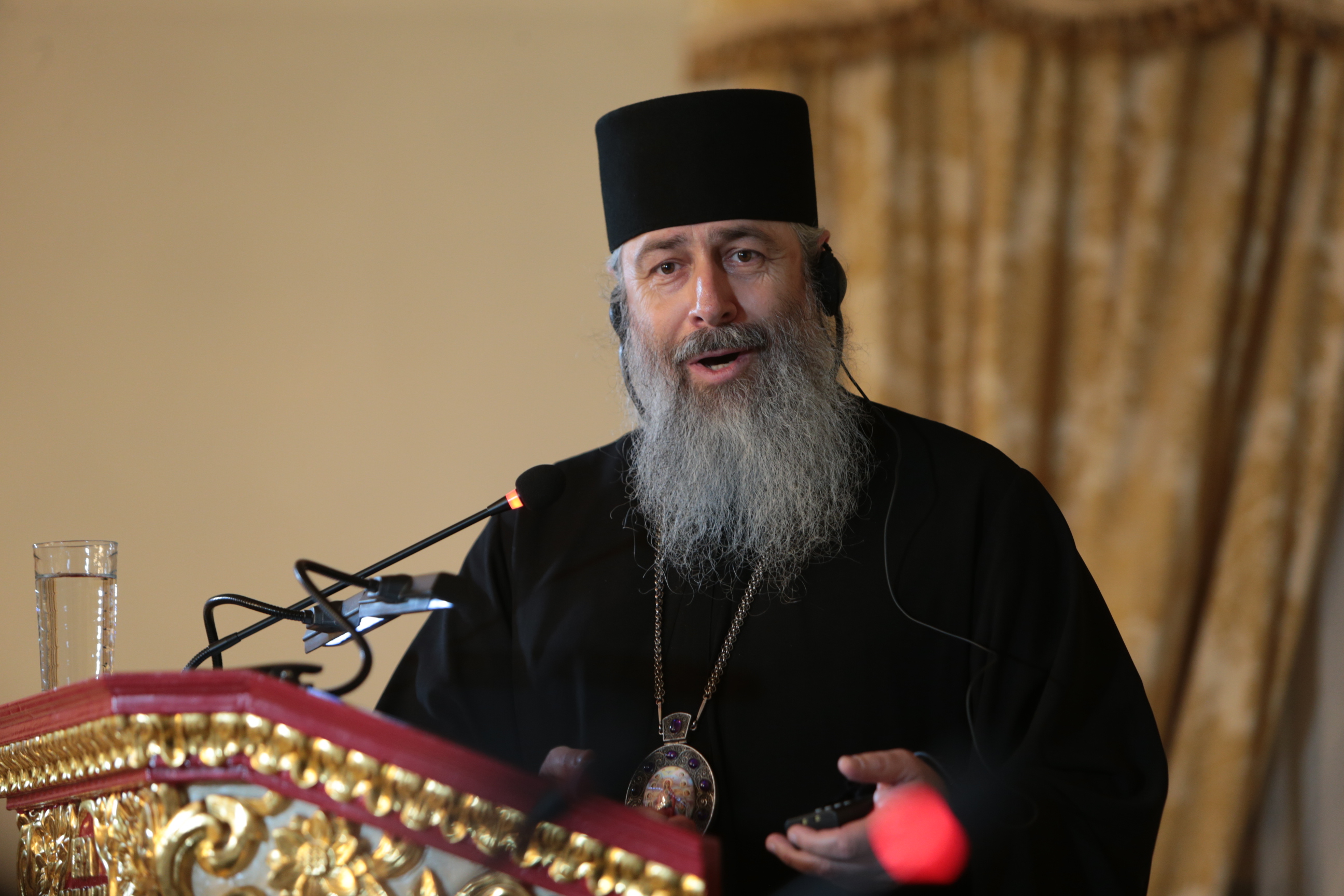 Доклад митрополита Святогорского Арсения на международной конференции