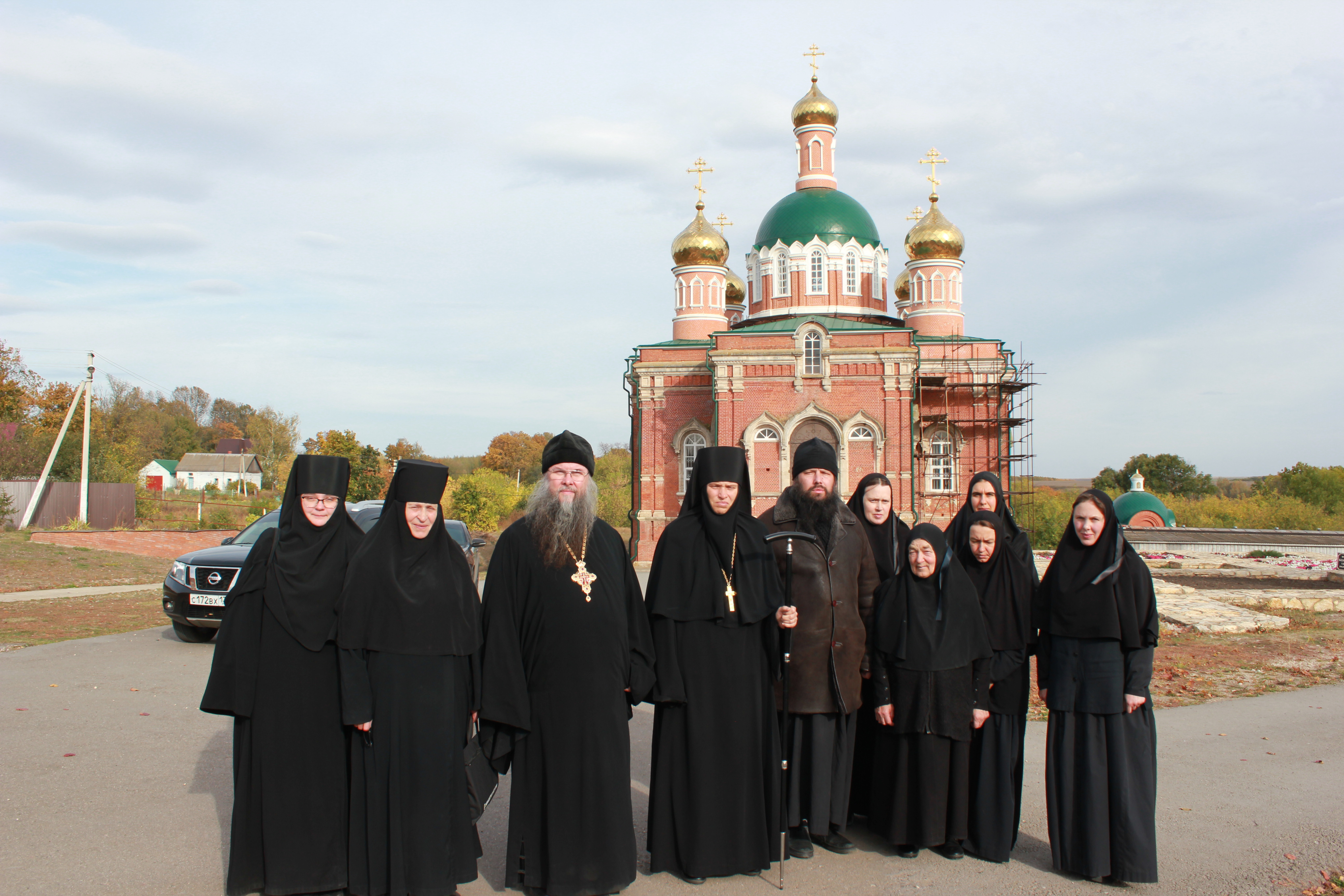 Представители Межведомственной комиссии по вопросам образования монашествующих посетили Сезеновский монастырь