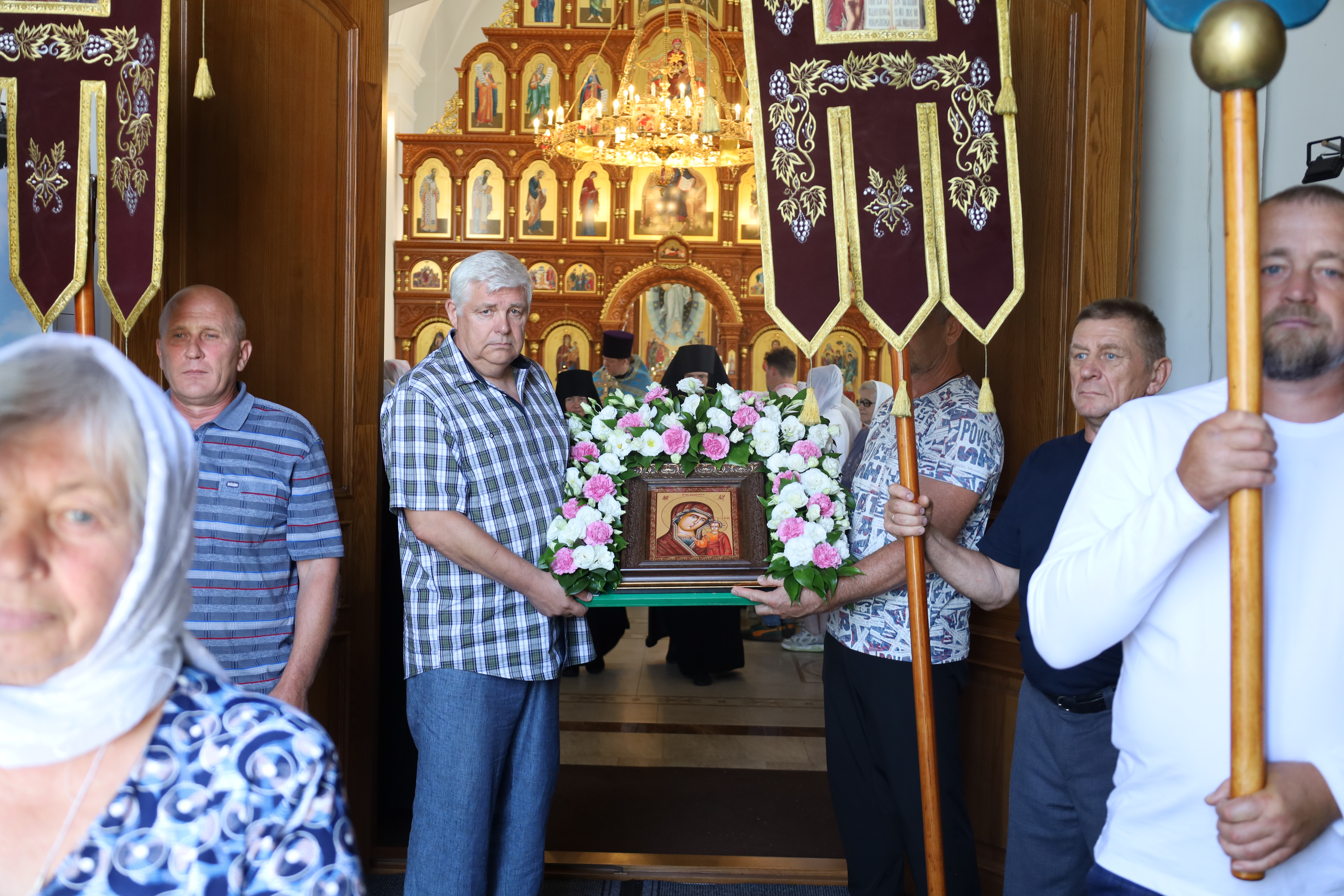  Празднования в честь Казанский иконы Пресвятой Богородицы