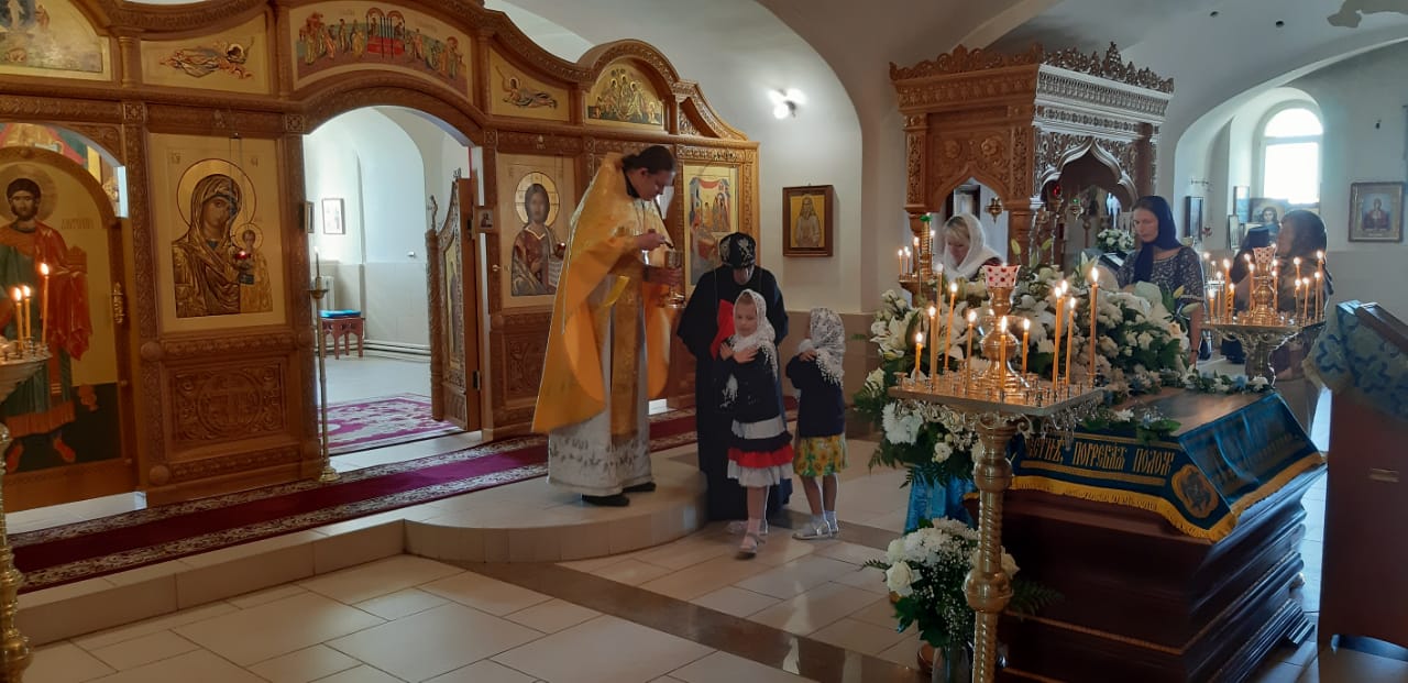 В Сезеновском монастыре отслужен молебен на начало нового учебного года