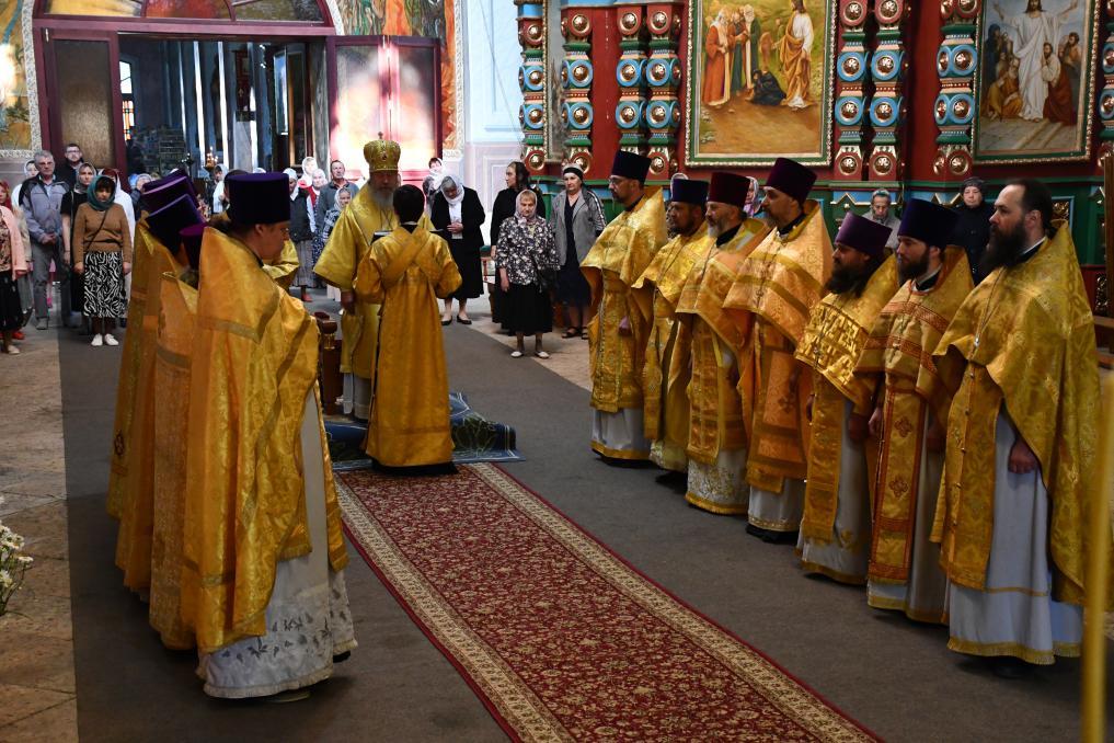 Божественная литургия в Казанском соборе Лебедяни 