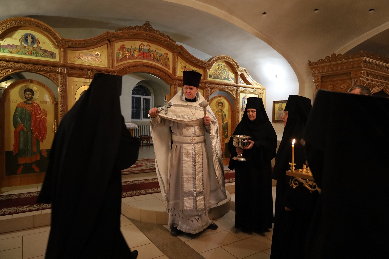Явися Спас, благодать и истина, во струях Иорданских — фото 22