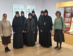 Сестры Сезеновской обители посетили выставку «Из истории Липецкой и Елецкой епархий»