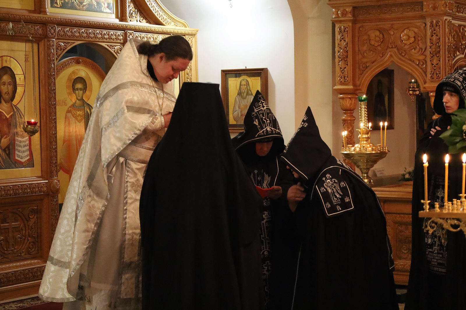 Явися Спас, благодать и истина, во струях Иорданских — фото 10