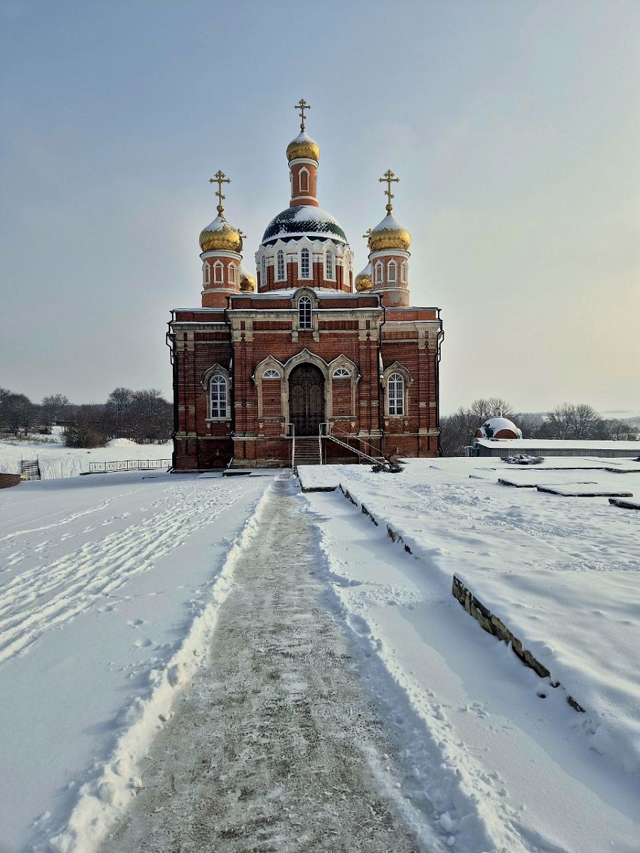 В Сезеновской обители встретили праздник Сретения Господня — фото 18