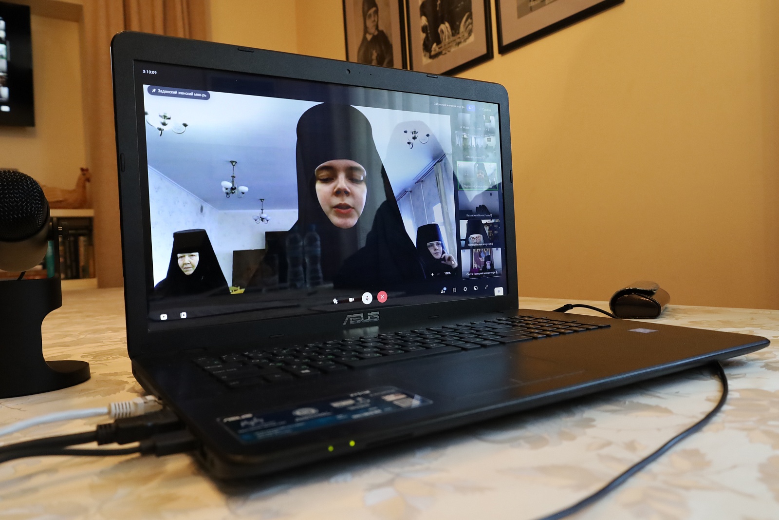 Круглый стол, посвященный обсуждению монашеского подвига в современном мире — фото 22
