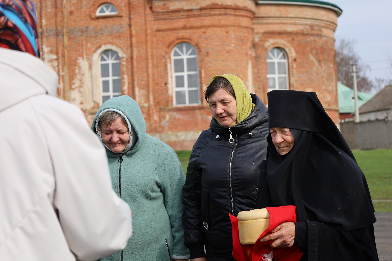 Пятница Светлой седмицы. Иконы Божией Матери "Живоносный Источник"* — фото 15