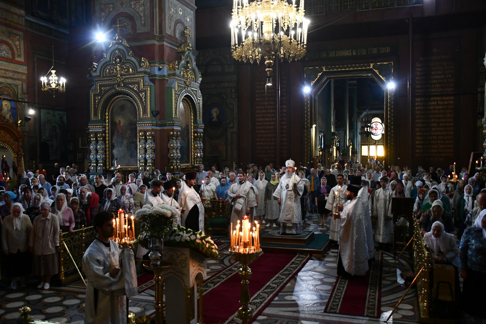Торжественная Божественная литургия в Ельце: празднование Вознесения Господня и 12-летие Елецкой епархии — фото 2