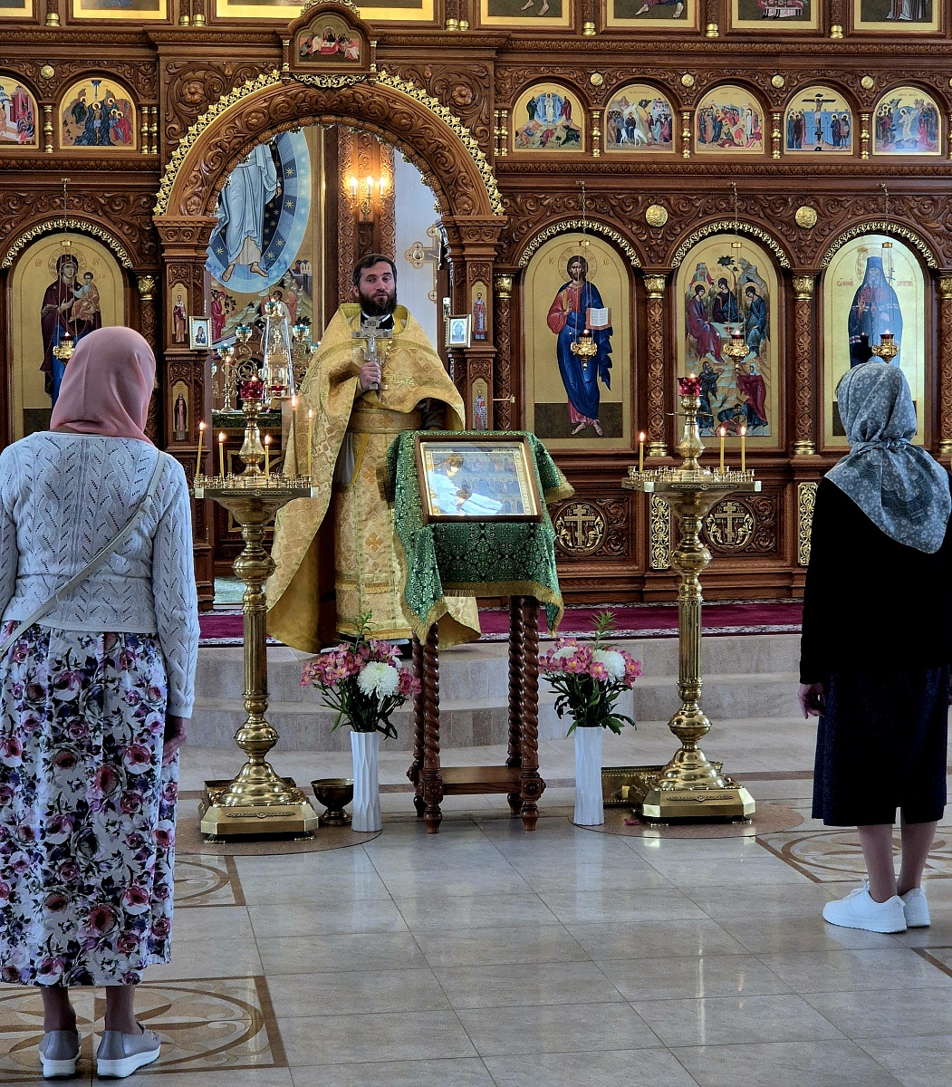 В Сезеновской обители молитвенно почтили память иерея Валерия Веселова — фото 2