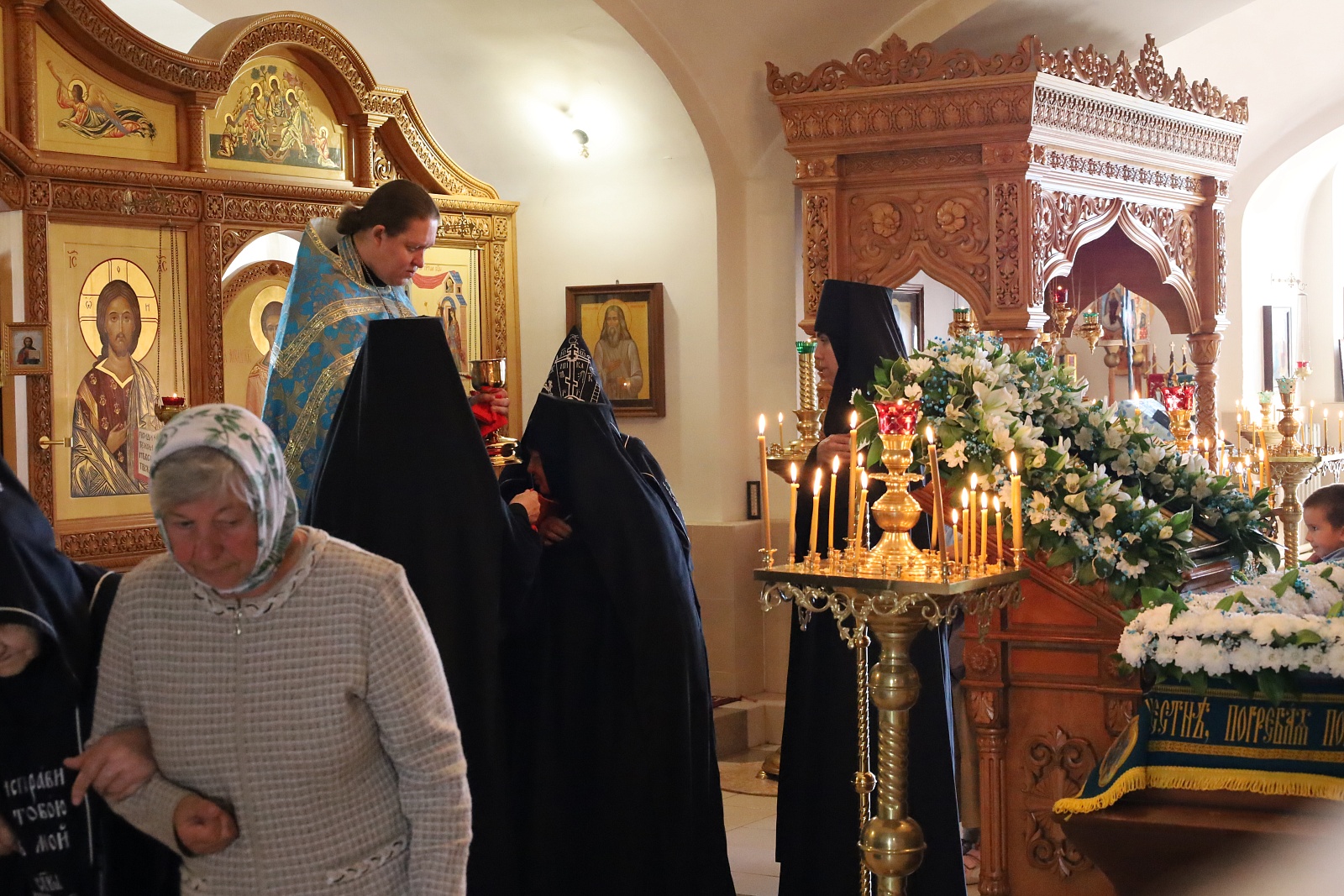 "Бессмертным Успением Божия Матери Ангельский Собор радуется..." — фото 16