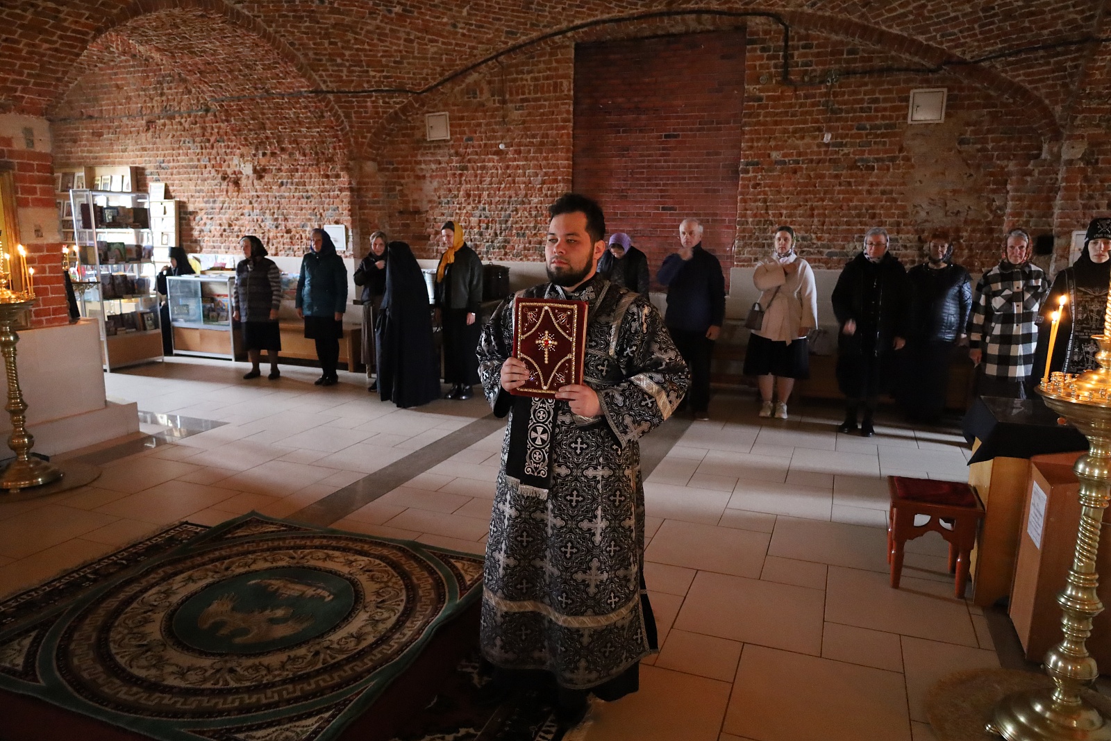 В Великий Вторник Страстной седмицы епископ Максим возглавил богослужение в Сезеновском монастыре — фото 5
